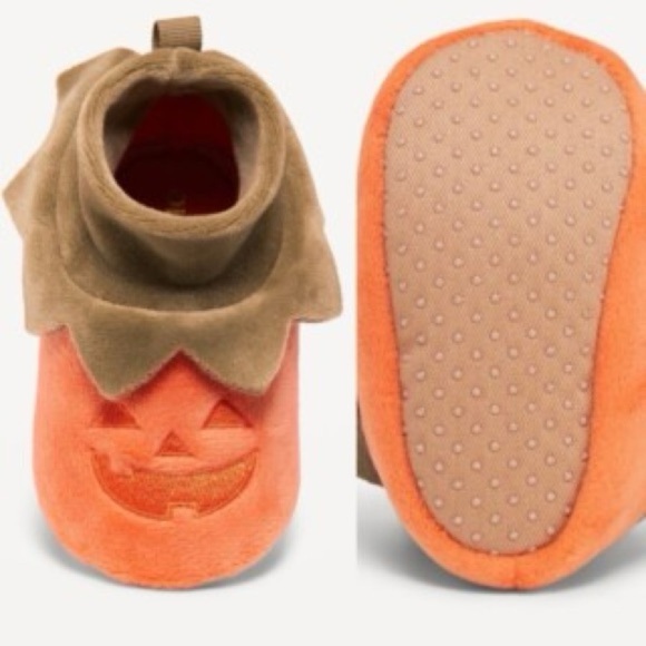 Festive Orange Pumpkin Baby Slippers - Picture 2 of 8